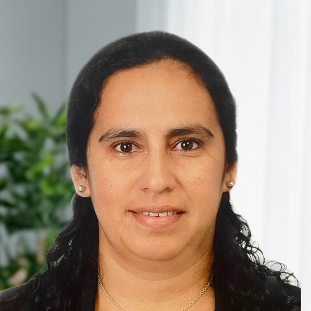 Mg. CARMEN CHONLON