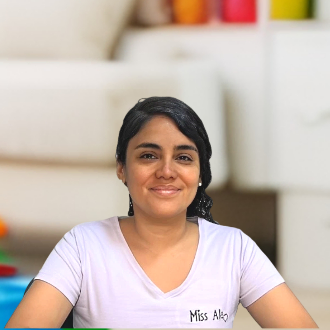 Mg. ALEXANDRA	MARIA AGUIRRE	CAMACHO