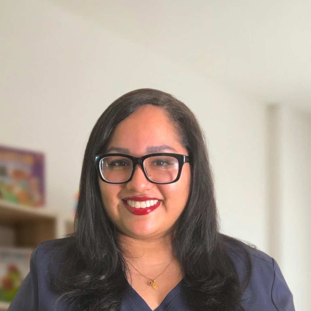 Mg. MAYRA	ALEXANDRA HERRERA	GONZALEZ